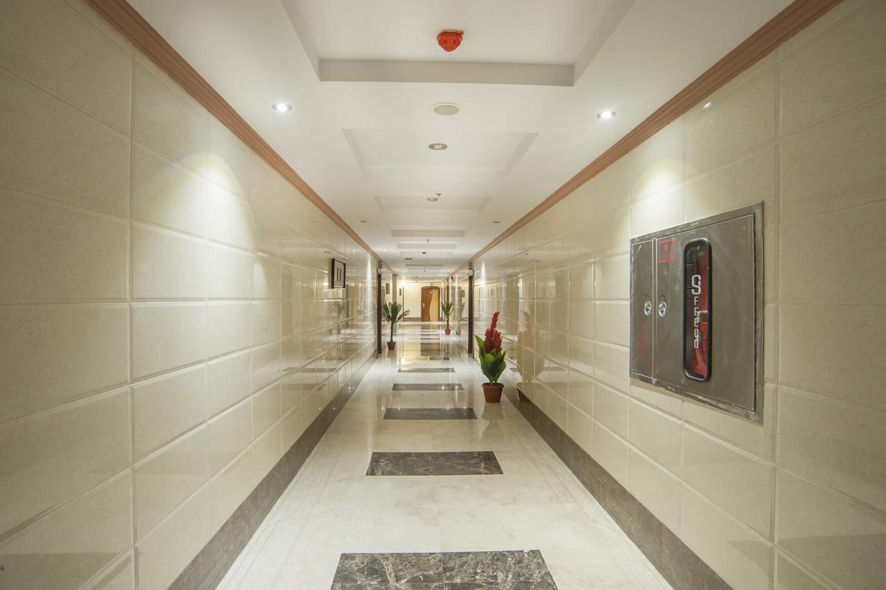 Al Ezzah Palace Hotel Suites Dschidda Exterior foto