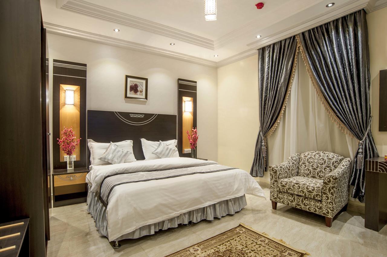 Al Ezzah Palace Hotel Suites Dschidda Exterior foto