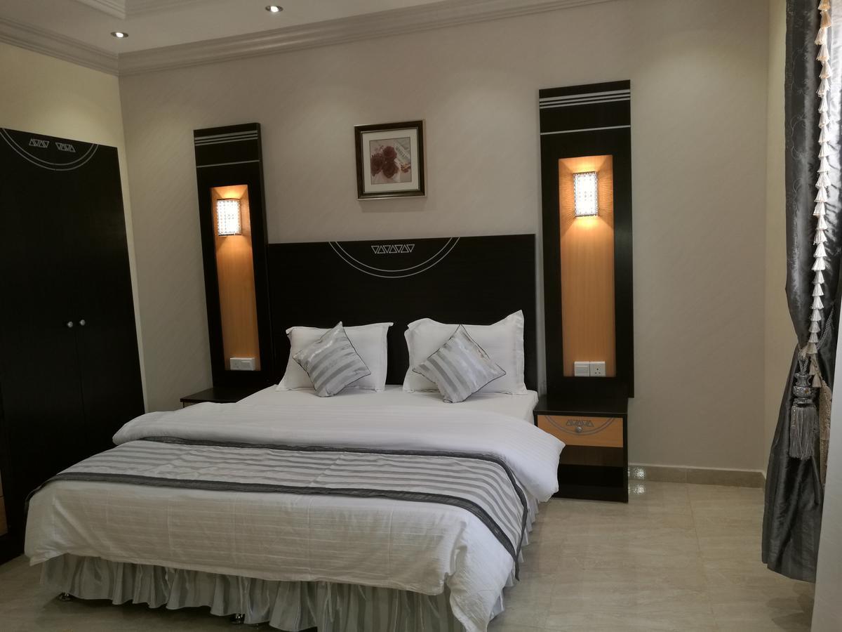 Al Ezzah Palace Hotel Suites Dschidda Exterior foto